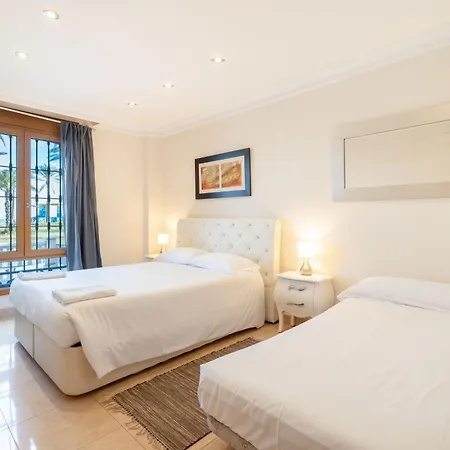 Unique Patacona Villa *