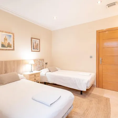 Unique Patacona Villa *